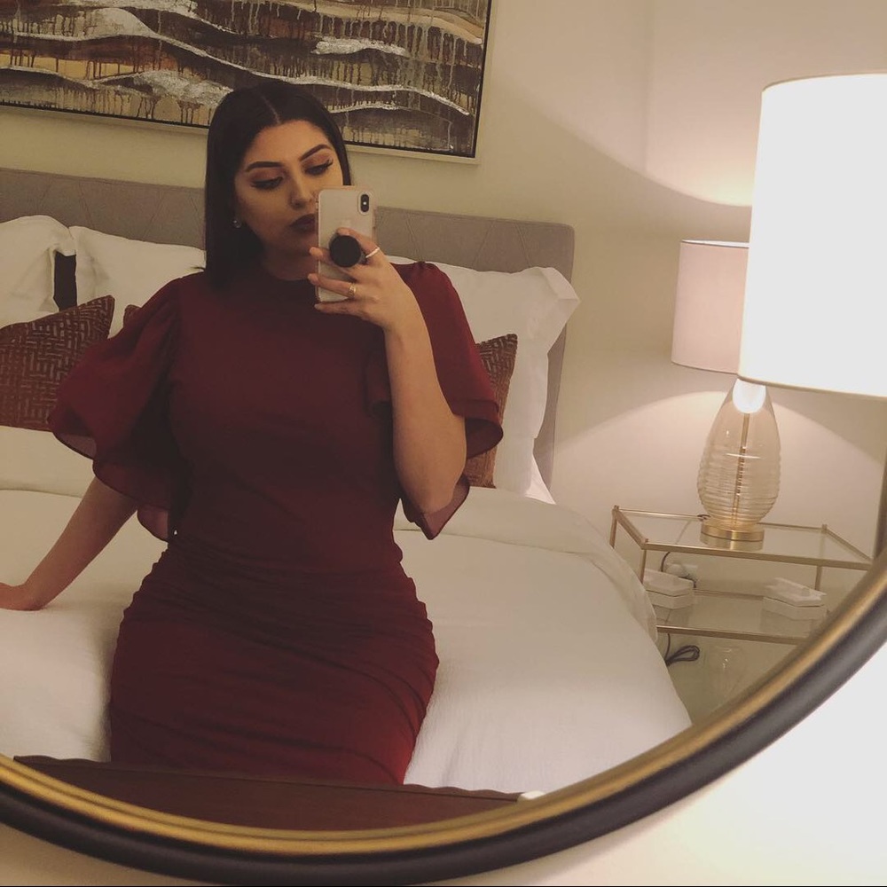Fashion nova burgundy dress